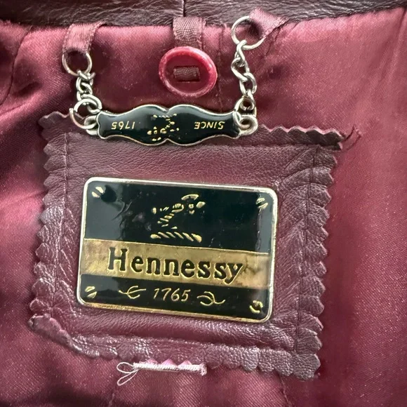 Hennessy 1765 Vintage Burgundy Leather Jacket with Belt - Picture 10 of 15
